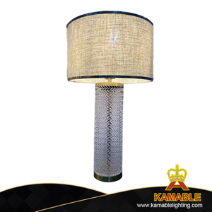 مصباح طاولة زجاجي أبيض رائع طراز تقليدي من فابريس (KJZ03)