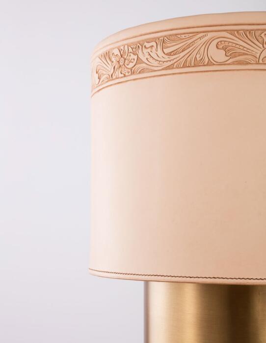 الداخلية الفاخرة تصميم النحاس مصباح الطاولة. (10014-250)